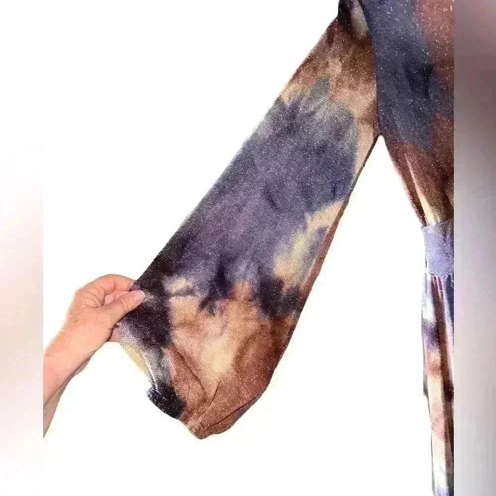 Blumin‎ Apparel size large tie dye with metallic silver thread. V neck. NWOT - Picture 6 of 12